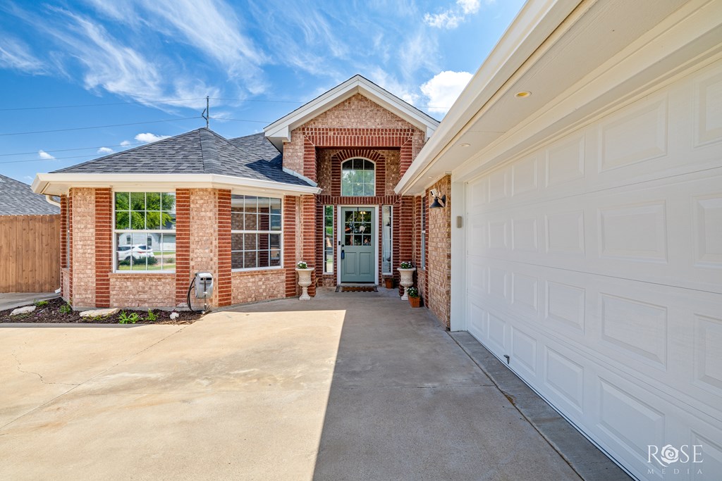 San Angelo, Texas 76901, United States, 3 Bedrooms Bedrooms, ,2 BathroomsBathrooms,Residential,Active,164411