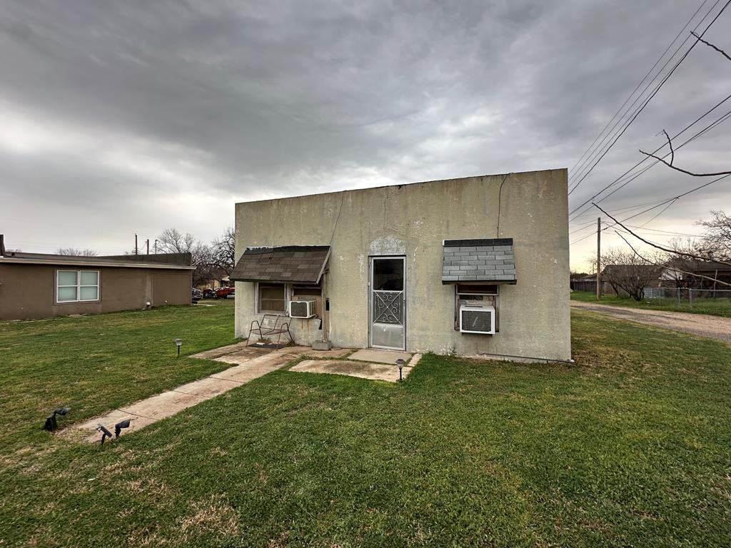 1016 Campus Blvd, San Angelo, TX 76901 MLS 120127 Listing