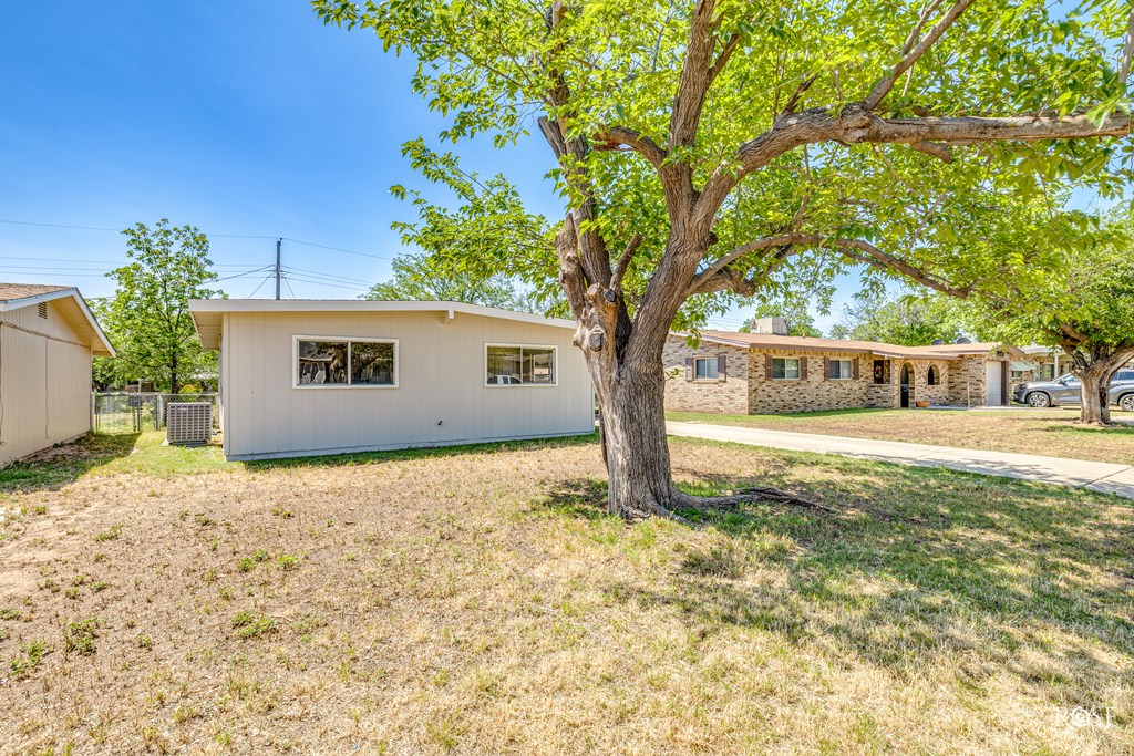 2219 Greenwood St, San Angelo, Texas image 3