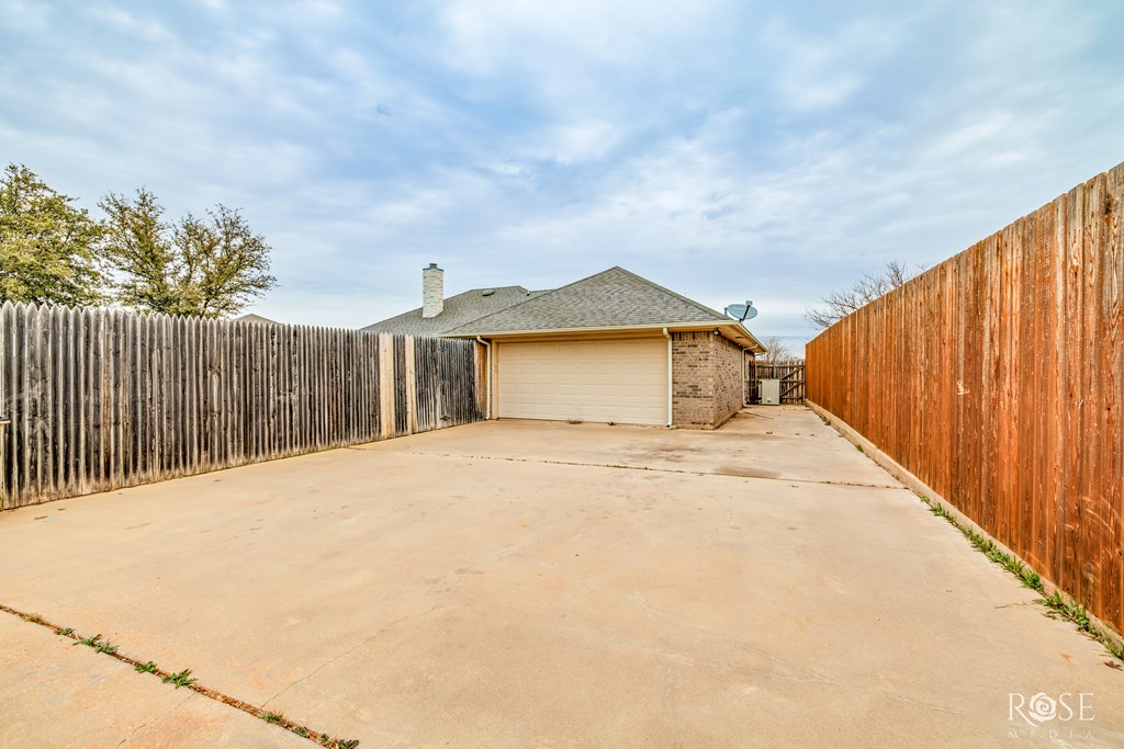San Angelo, Texas 76904, United States, 4 Bedrooms Bedrooms, ,2 BathroomsBathrooms,Residential,Active,9514