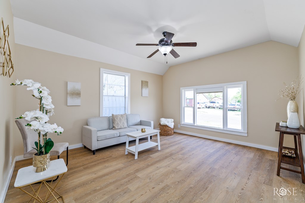 34 W 9th St, San Angelo, Texas image 5