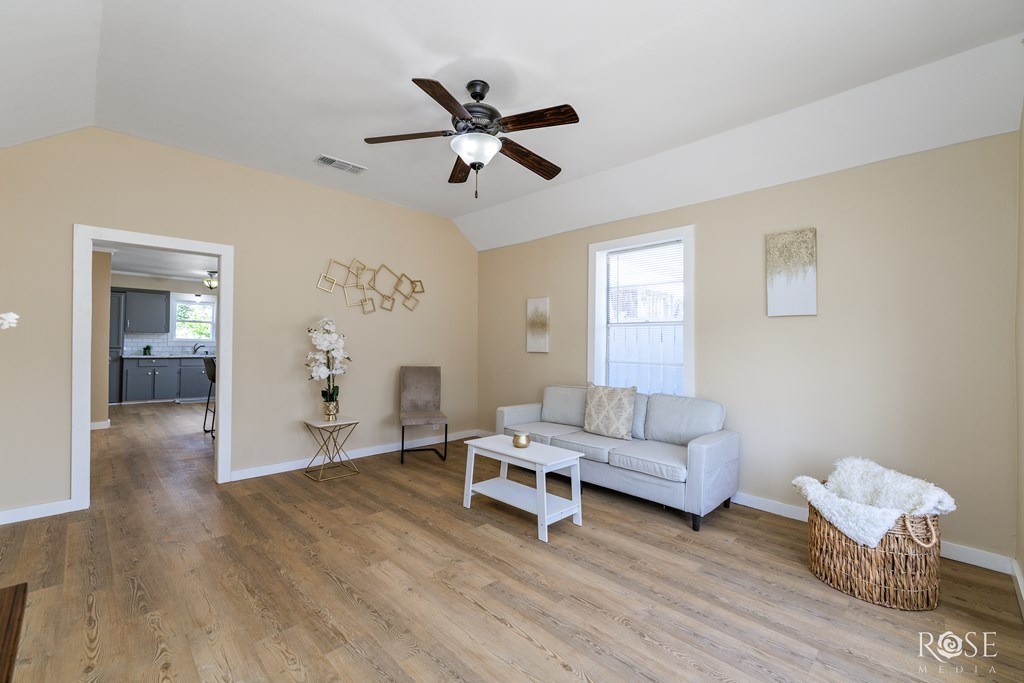34 W 9th St, San Angelo, Texas image 6