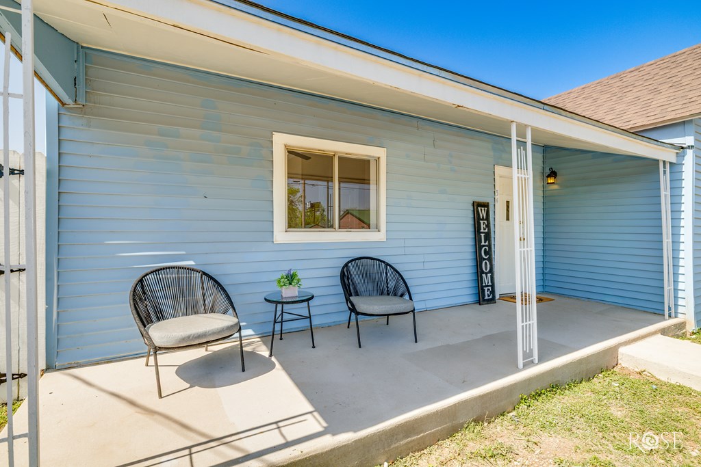 34 W 9th St, San Angelo, Texas image 2