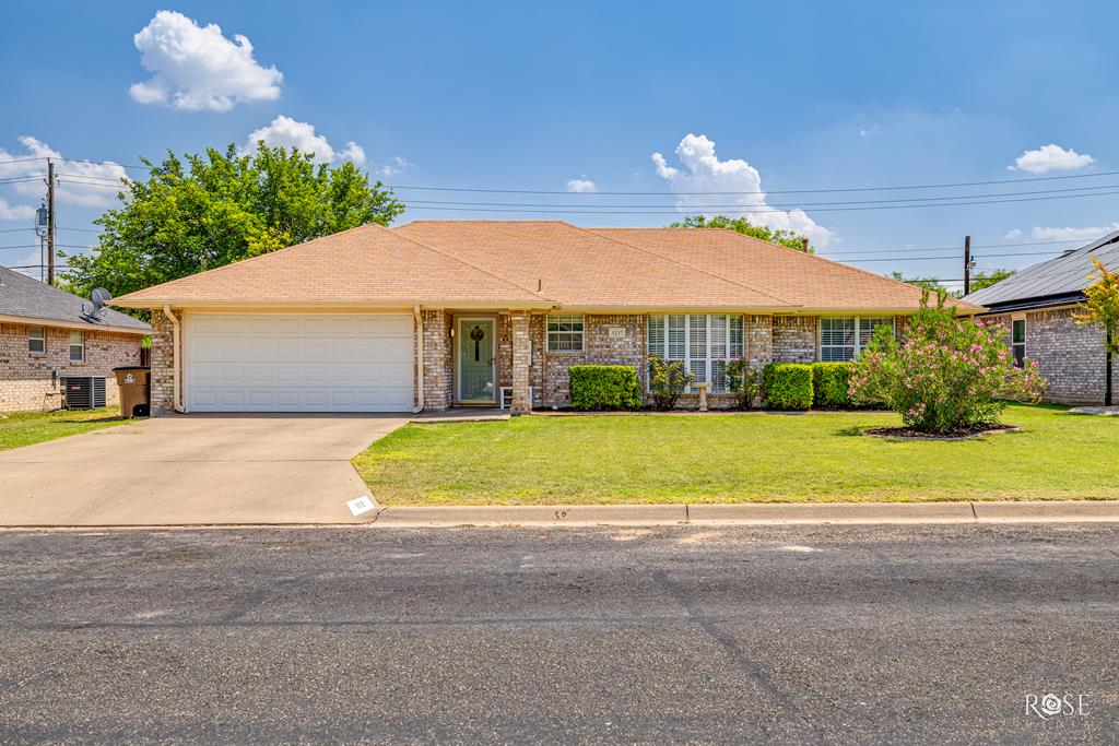 3237 Walnut Hill Dr, San Angelo, Texas image 1