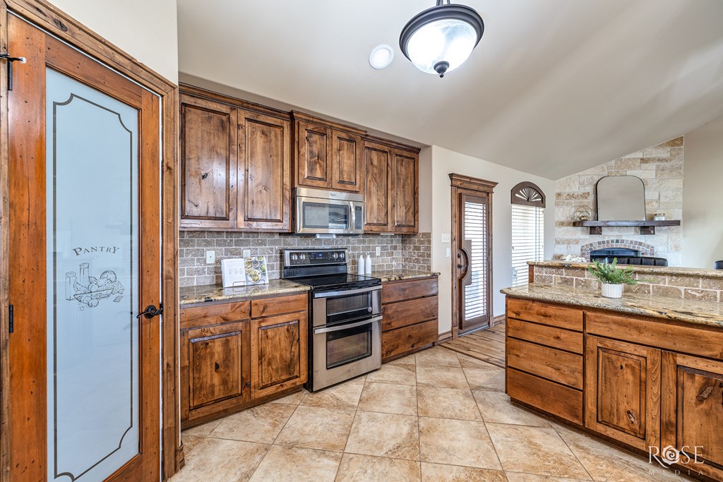 7738 Bison Trail, San Angelo, Texas image 9