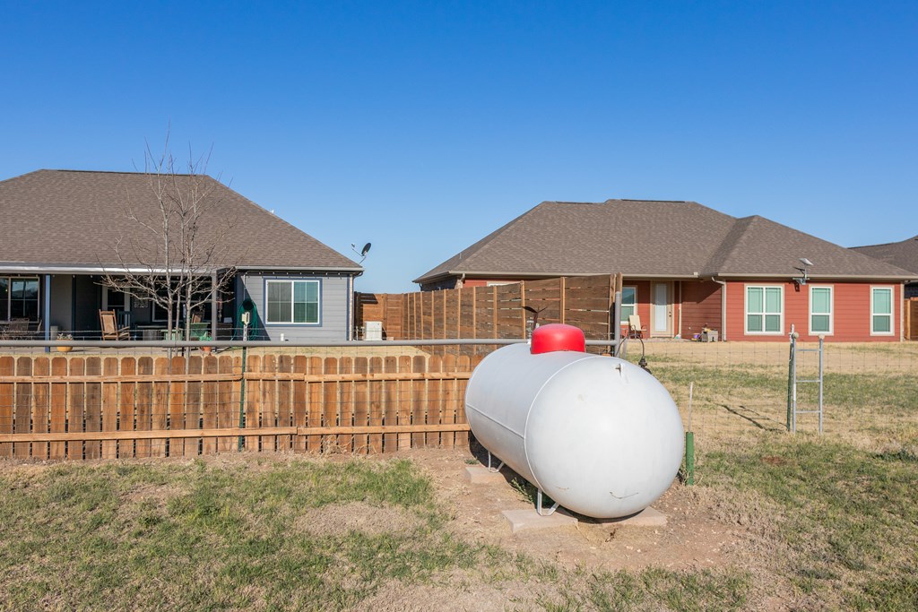 5876 Bridlewood Court, San Angelo, Texas image 32