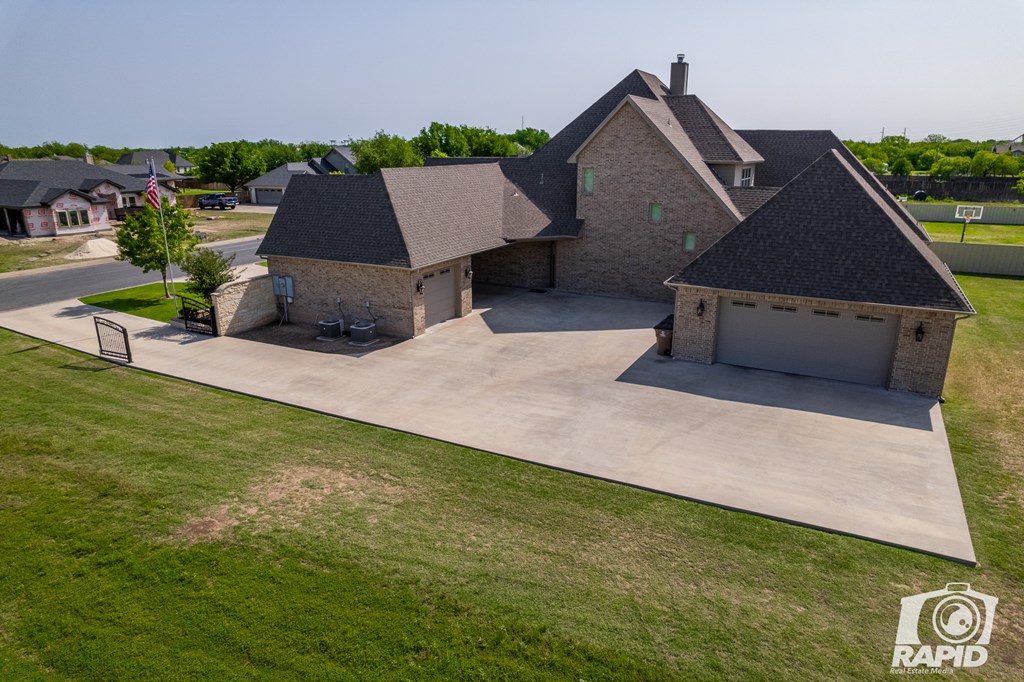1717 Hudson Oaks Dr, San Angelo, Texas image 6