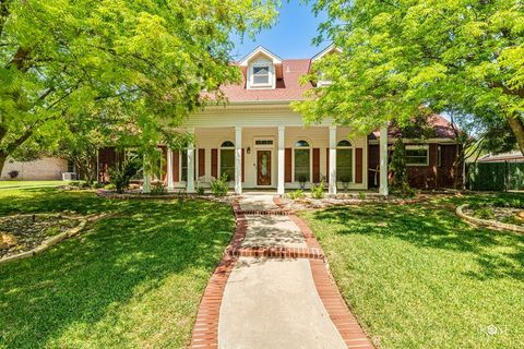 Homes For Sale - 3114 Scenic Vista Drive<br/> San Angelo, TX 76904