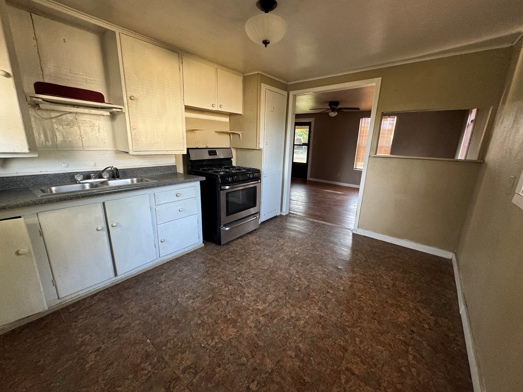 1829 Spaulding St, San Angelo, Texas image 7