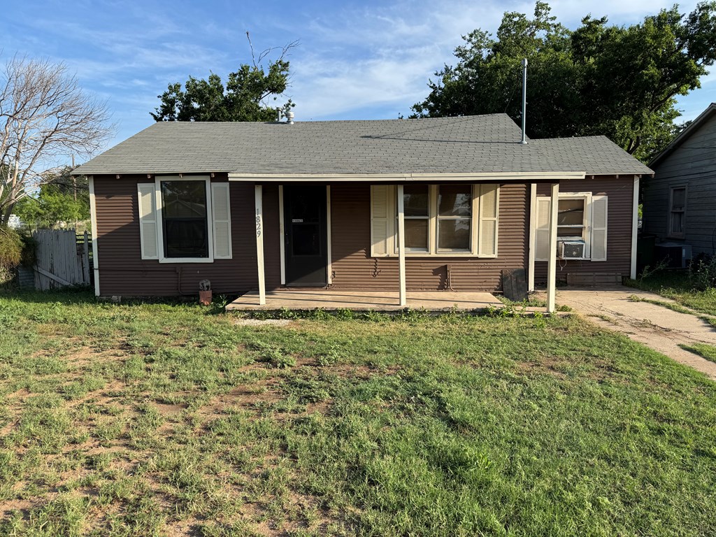 1829 Spaulding St, San Angelo, Texas image 2