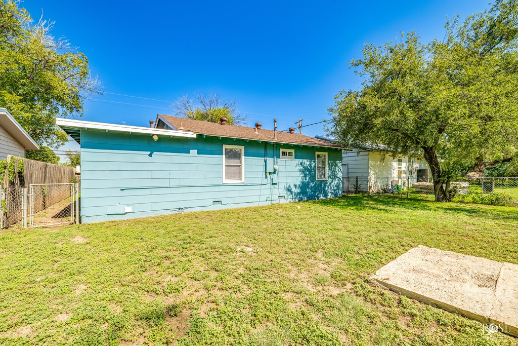 1313 N Garfield St, San Angelo, Texas image 25