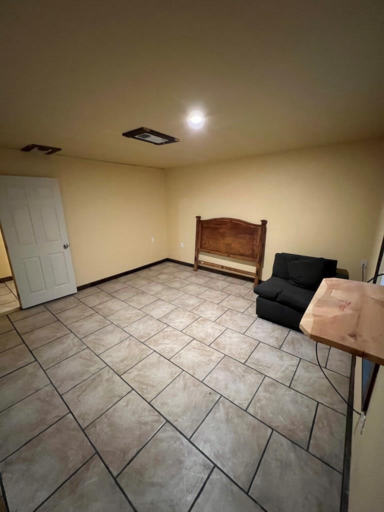 207 Ave J, Ozona, Texas image 4