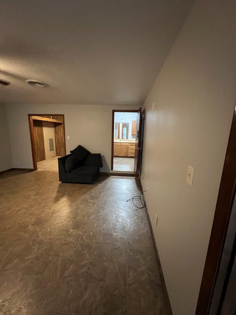 207 Ave J, Ozona, Texas image 9