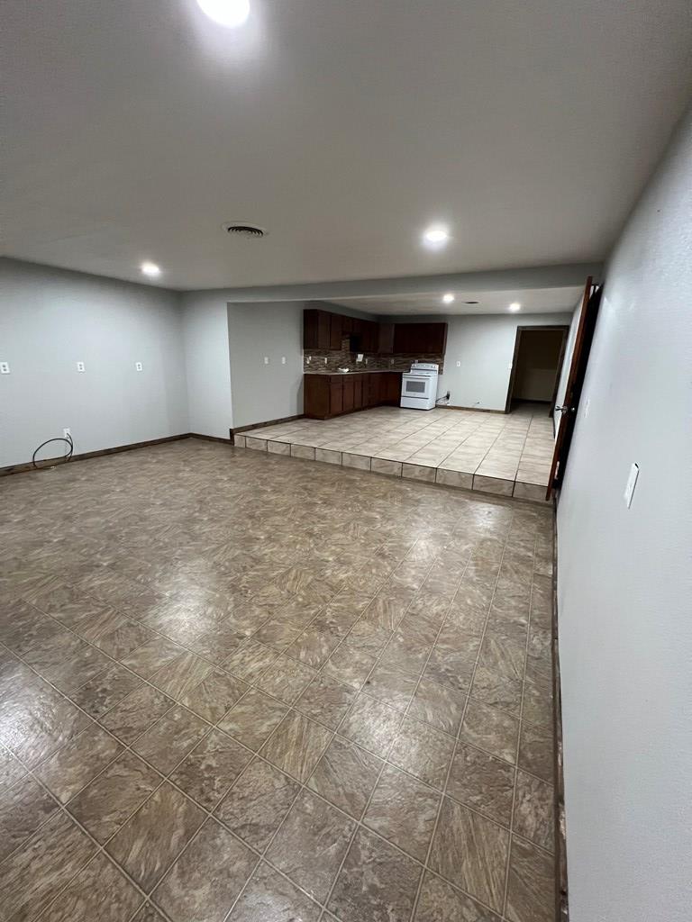 207 Ave J, Ozona, Texas image 2