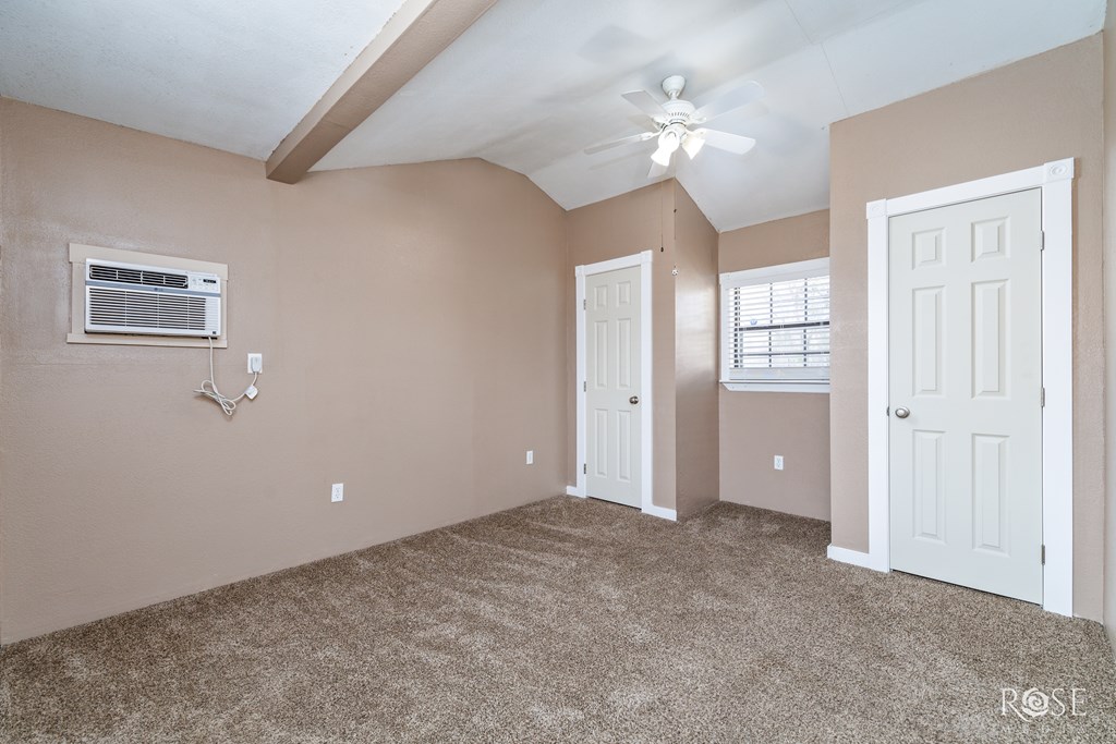 200 E 28th St, San Angelo, Texas image 17