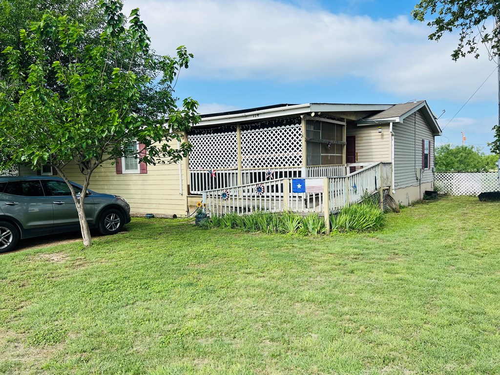 114 Nogales Circle, Junction, Texas image 17
