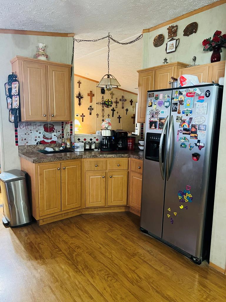 114 Nogales Circle, Junction, Texas image 3