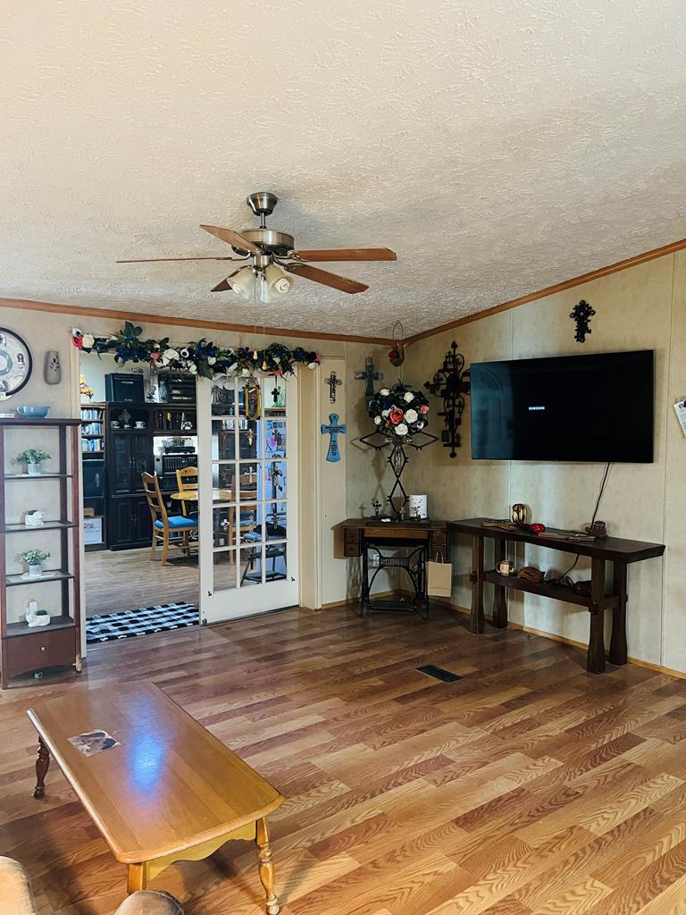 114 Nogales Circle, Junction, Texas image 2