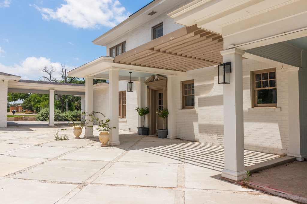610 W Ave C, San Angelo, Texas image 5