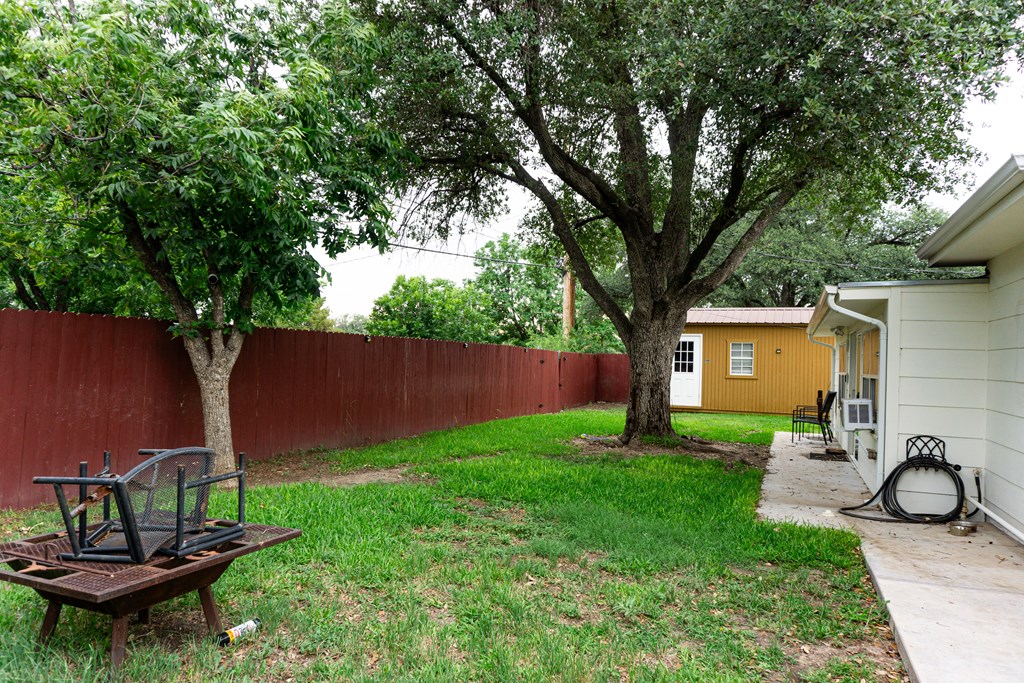1917 S A&m Ave, San Angelo, Texas image 32