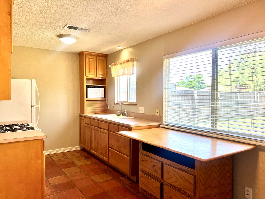 1013 Wynne Ave, San Angelo, Texas image 5