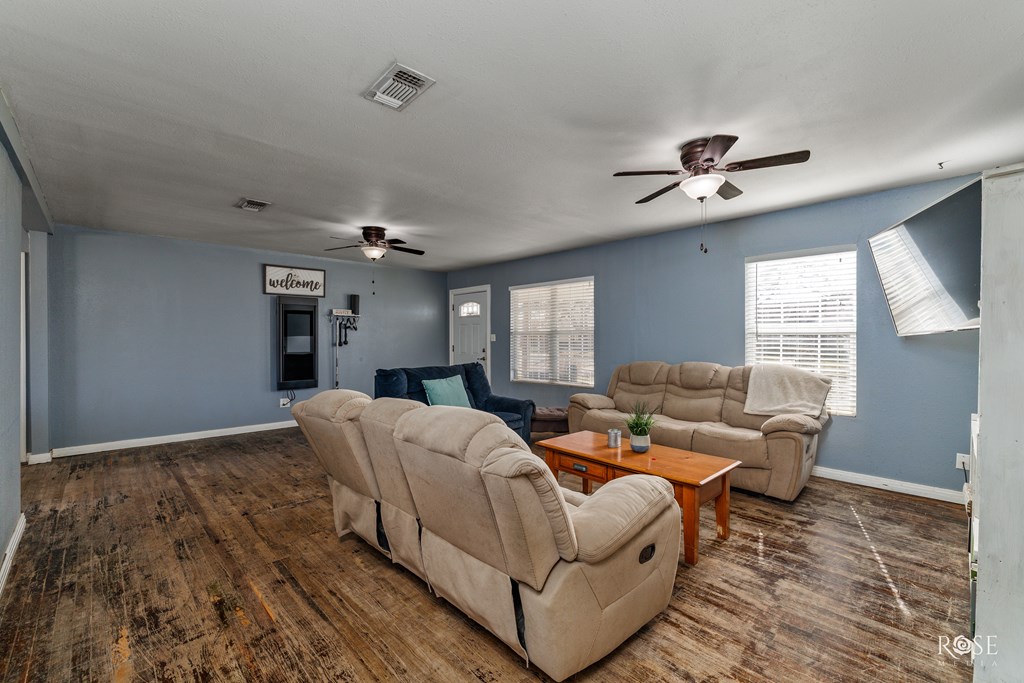 408 Murrell Ave, Ballinger, Texas image 10
