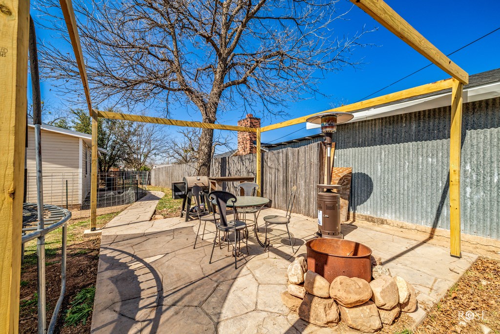 408 Murrell Ave, Ballinger, Texas image 26