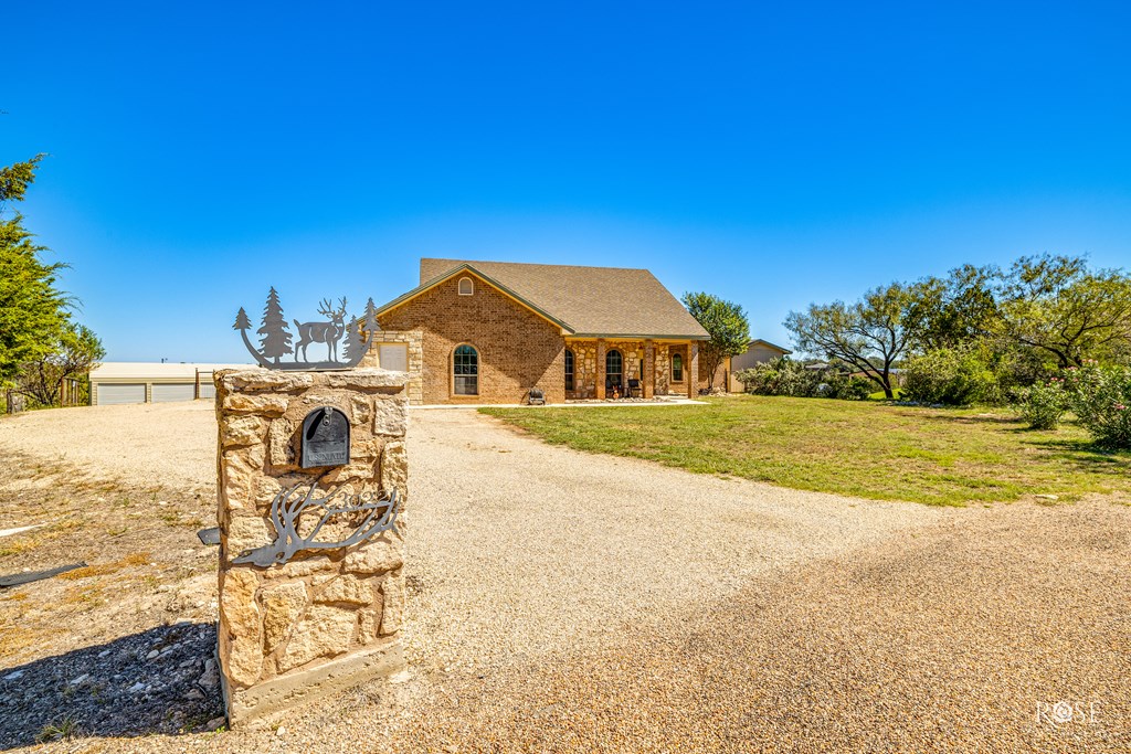 3022 Venado Court, Christoval, Texas image 6