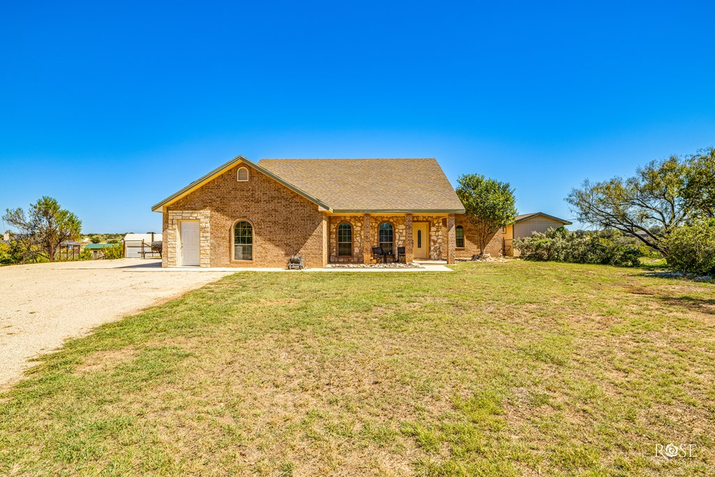 3022 Venado Court, Christoval, Texas image 9