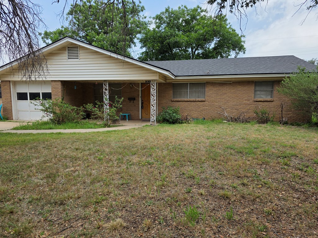 233 Robin Hood Trail, San Angelo, Texas image 3