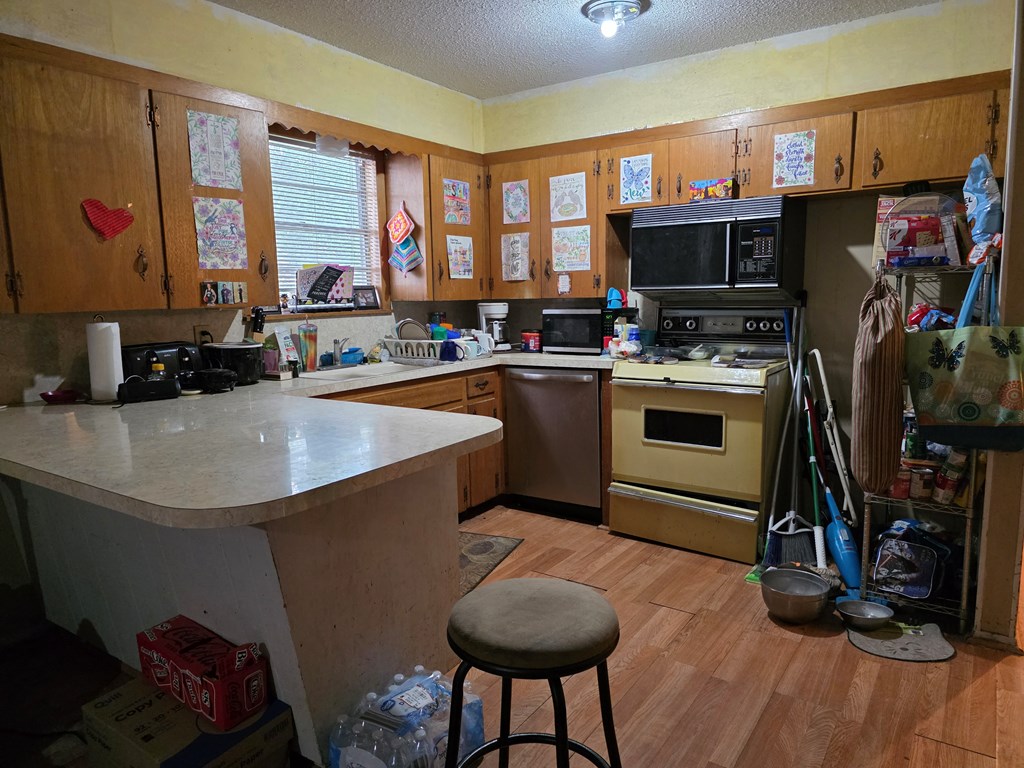233 Robin Hood Trail, San Angelo, Texas image 12