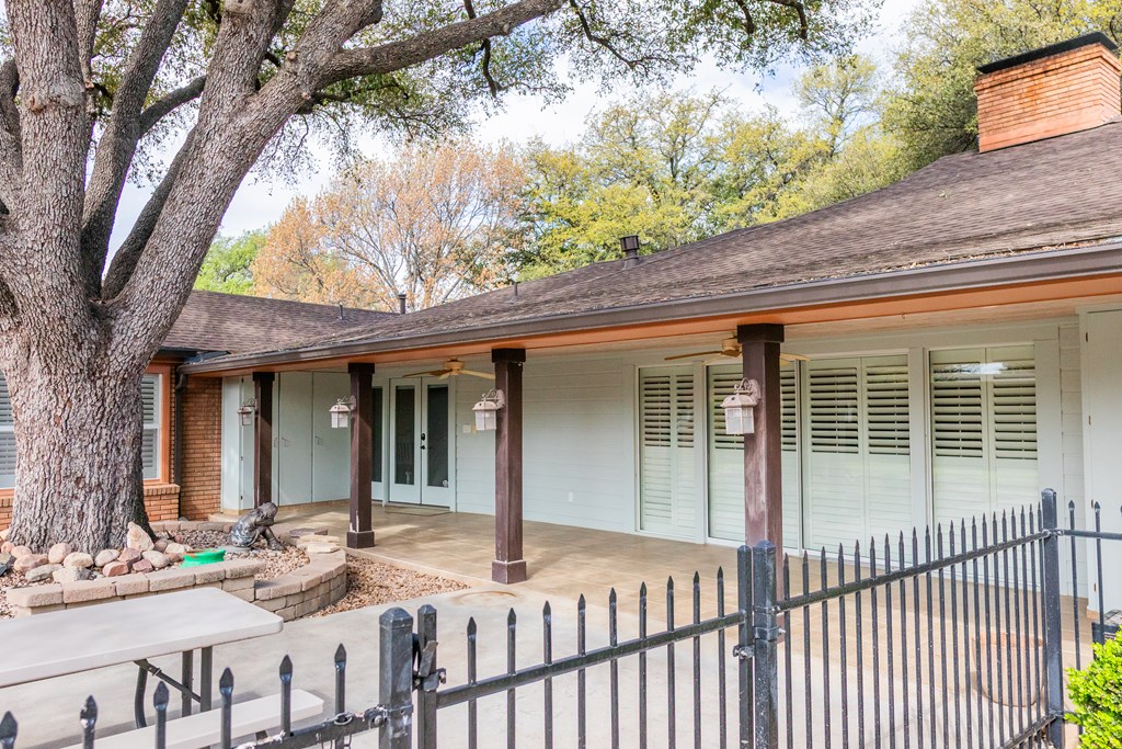 2627 Live Oak St, San Angelo, Texas image 46