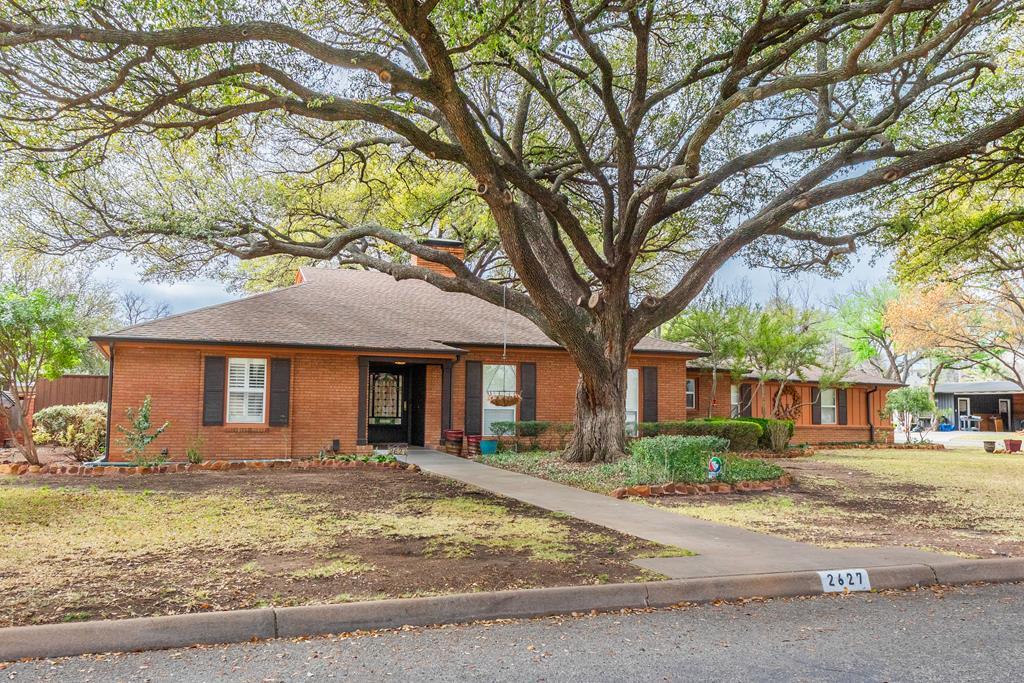 2627 Live Oak St, San Angelo, Texas image 2