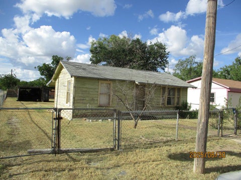 Homes For Sale - 846 San Jacinto Street<br/> San Angelo, TX 76905