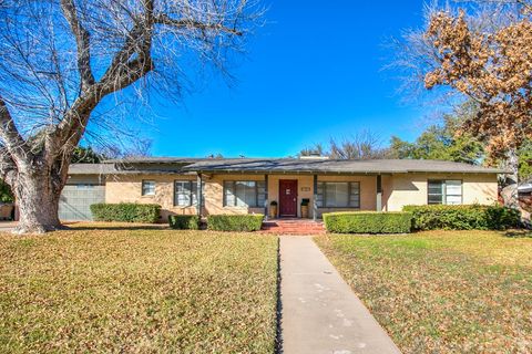 Apartment For Sale - 2706 Jann Drive<br/> San Angelo, TX 76904