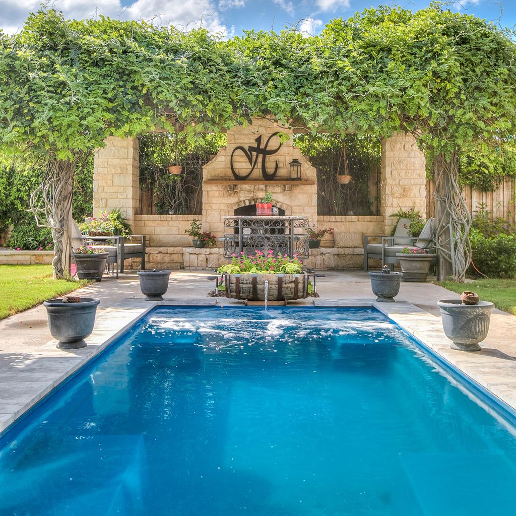 2030 Silver Creek Court, San Angelo, Texas image 2
