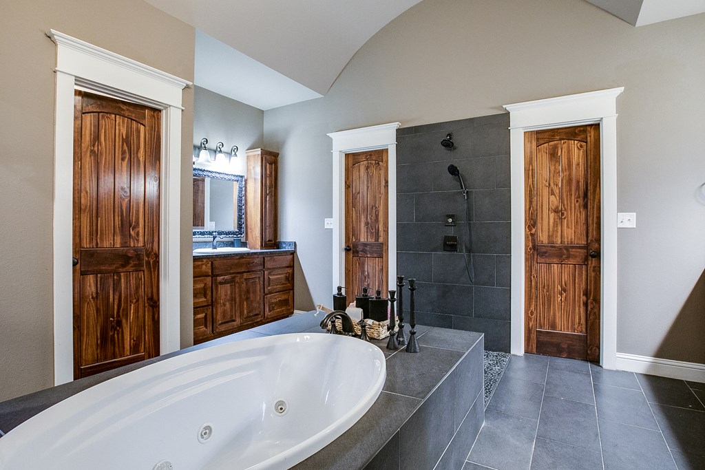 2030 Silver Creek Court, San Angelo, Texas image 20