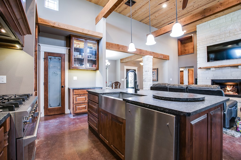 2030 Silver Creek Court, San Angelo, Texas image 13