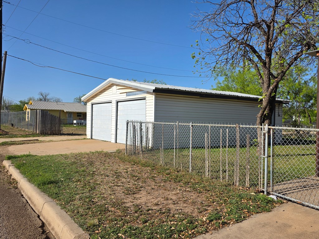 137 Clayton St, San Angelo, Texas image 3