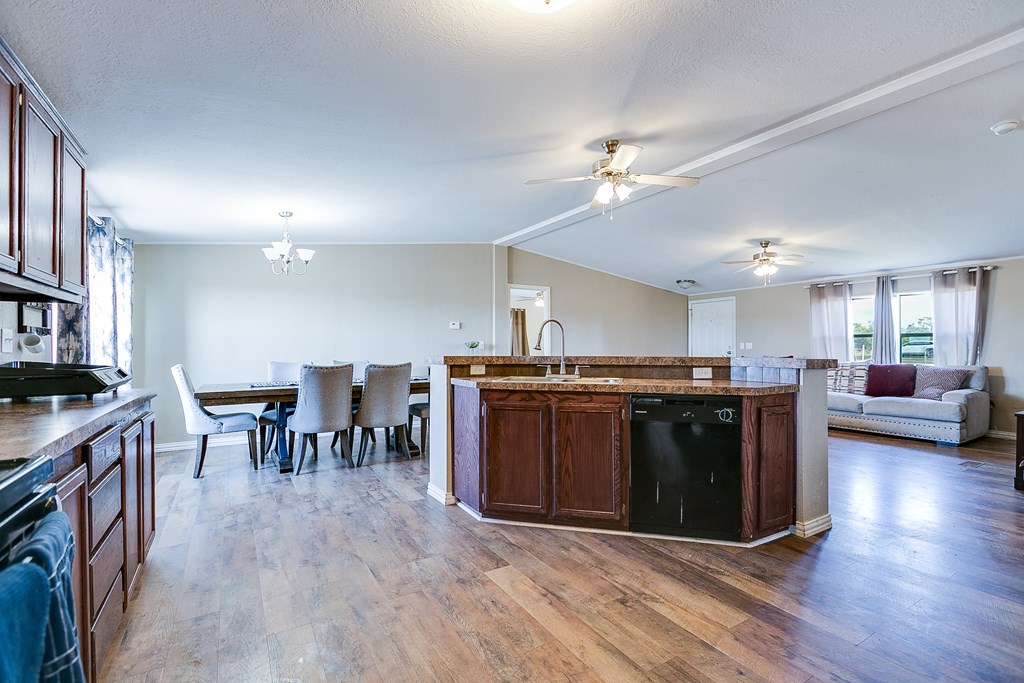 76 Sallee Rd, Mertzon, Texas image 12