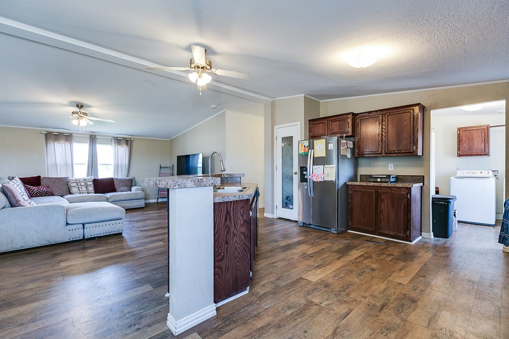 76 Sallee Rd, Mertzon, Texas image 11