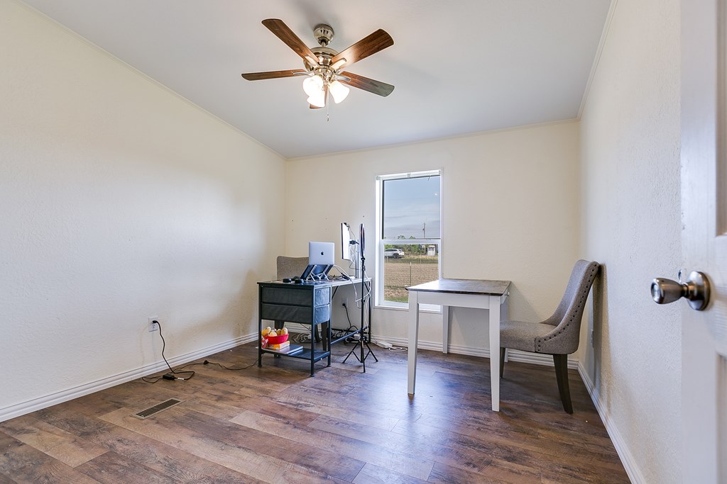 76 Sallee Rd, Mertzon, Texas image 20