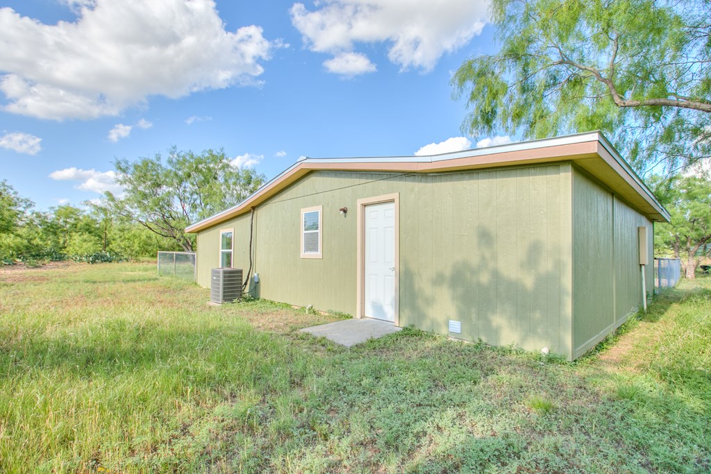 11481 Grape Creek Rd, San Angelo, Texas image 24