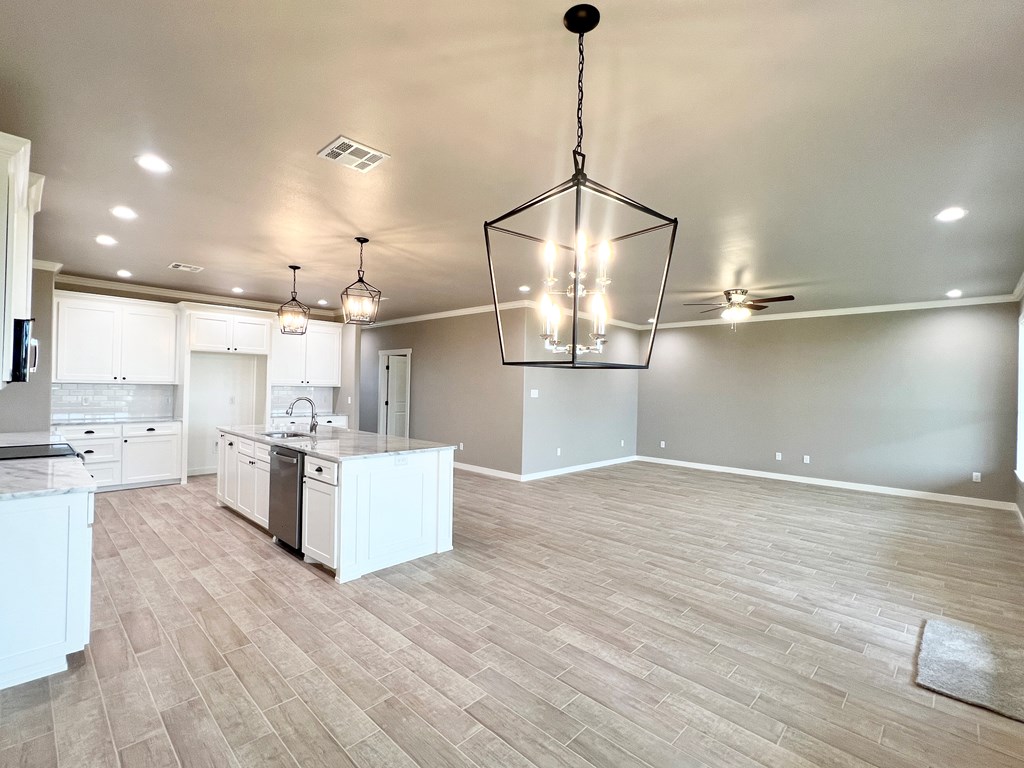 3962 Ruth Lane, San Angelo, Texas image 10