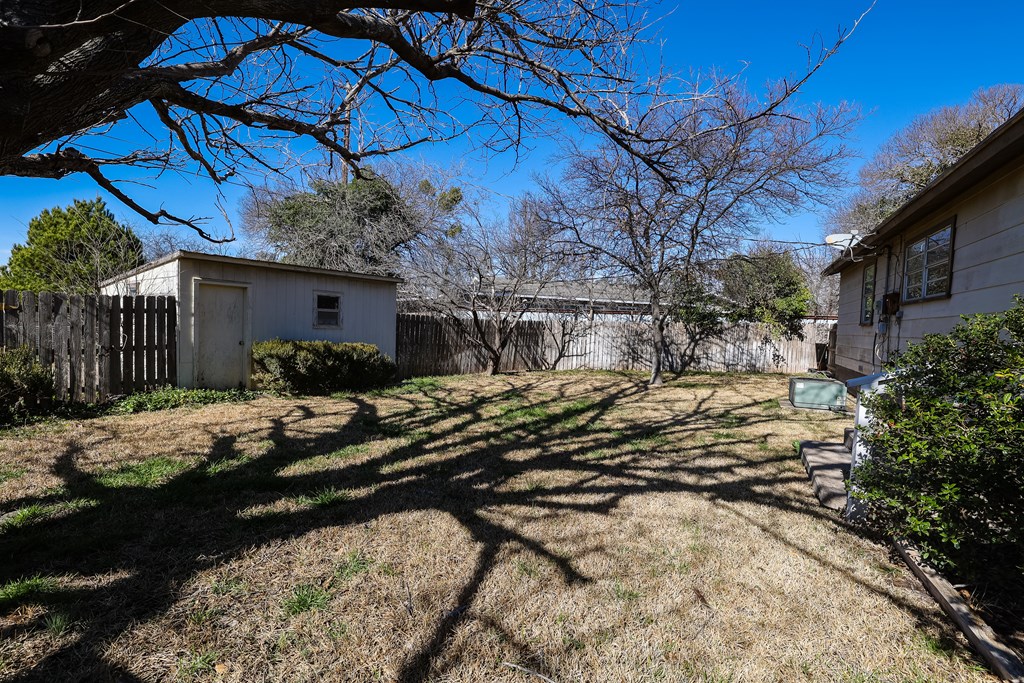 109 Live Oak Dr, Ozona, Texas image 12