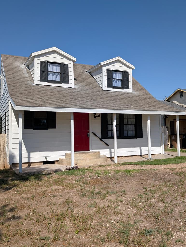 718 N Adams Ave, San Angelo, Texas image 2