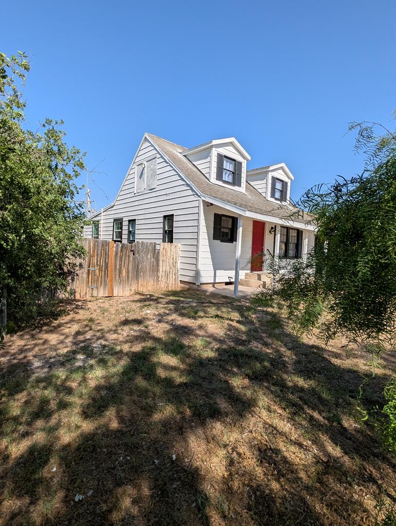 718 N Adams Ave, San Angelo, Texas image 29