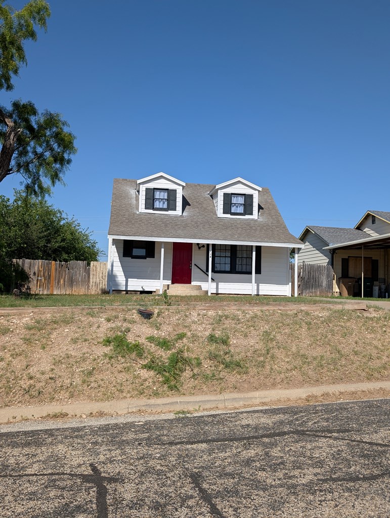 718 N Adams Ave, San Angelo, Texas image 3