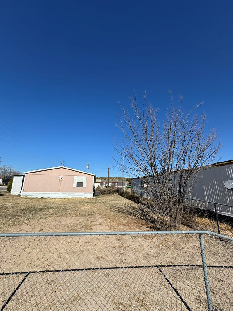 600 N Hallmark, Iraan, Texas image 14
