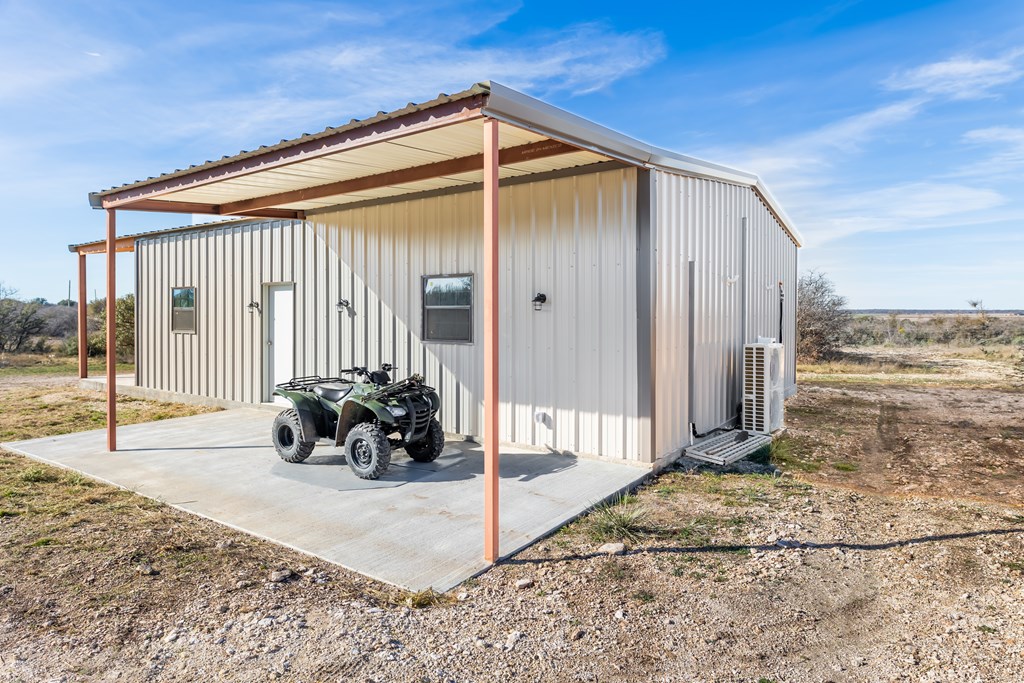 497 Cr 122 #635 63H  TC RR CO LEGAL, Melvin, Texas image 18